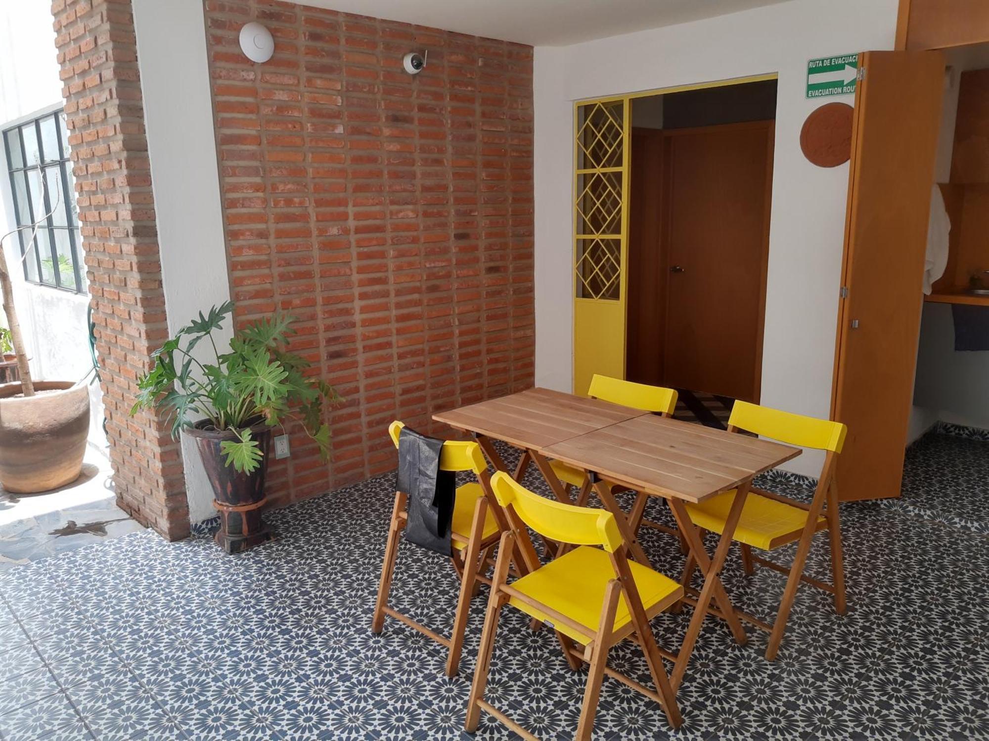 Estudio #5 Casa Fatima, 8 Min Del Centro 1 Persona Guadalajara Bagian luar foto